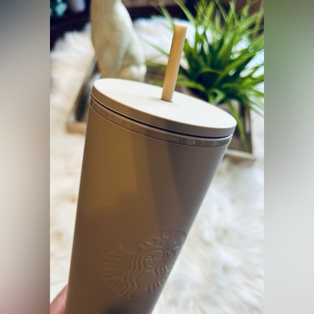 Starbucks Taupe Soft Touch Cup Smooth Cold Coffee Tumbler Venti 24oz New 2025 - Picture 8 of 8